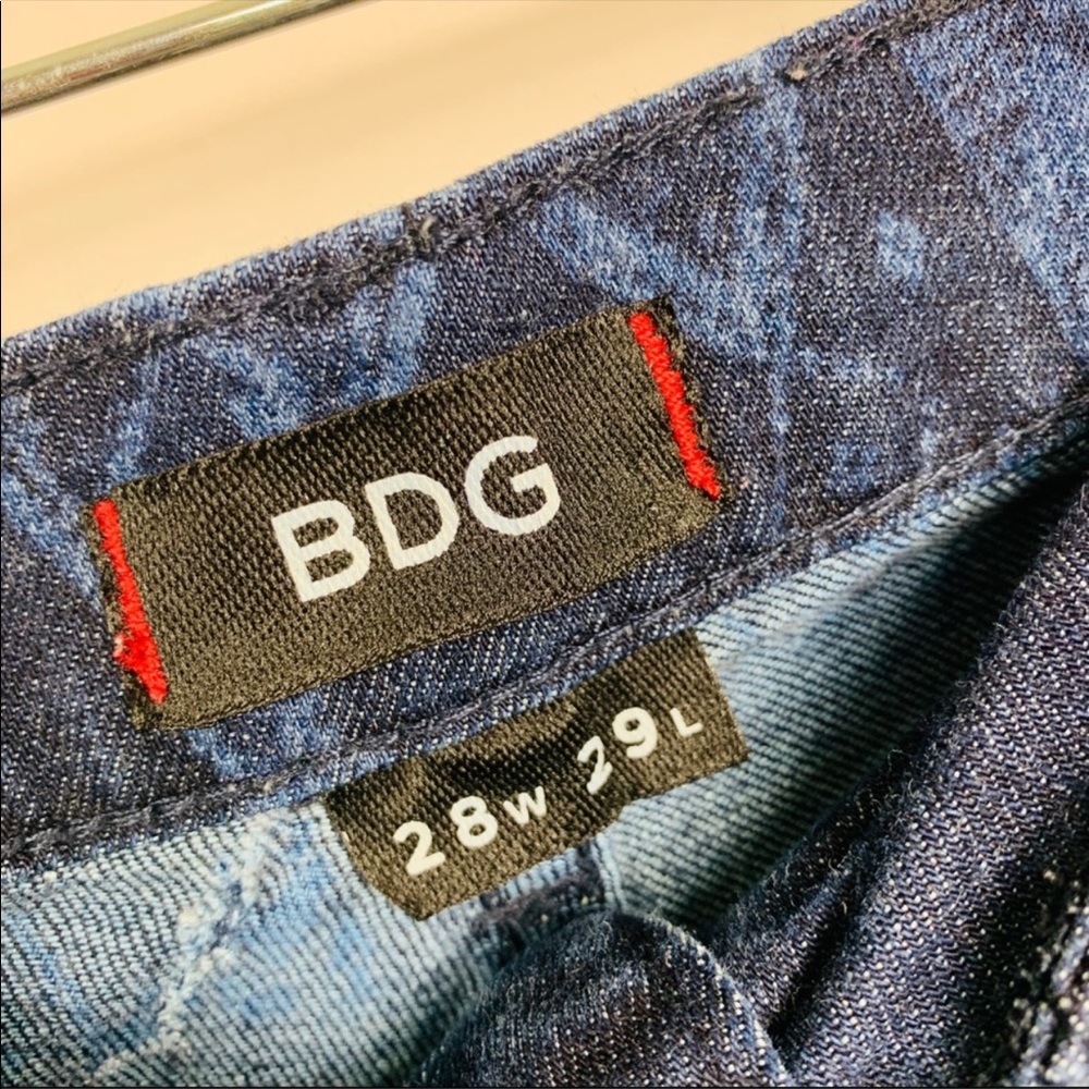 Urban Outfitters BDG Laser Mid Rise Ankle Jeans - Picture 7 of 8
